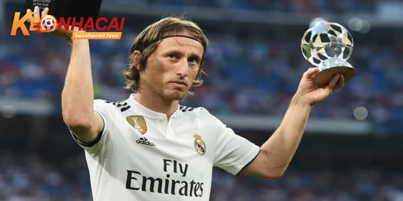 Quá trình phát triển sự nghiệp của cầu thủ Luka Modric 